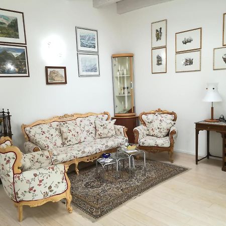 Ferrarini Apartment Riva del Garda Bagian luar foto