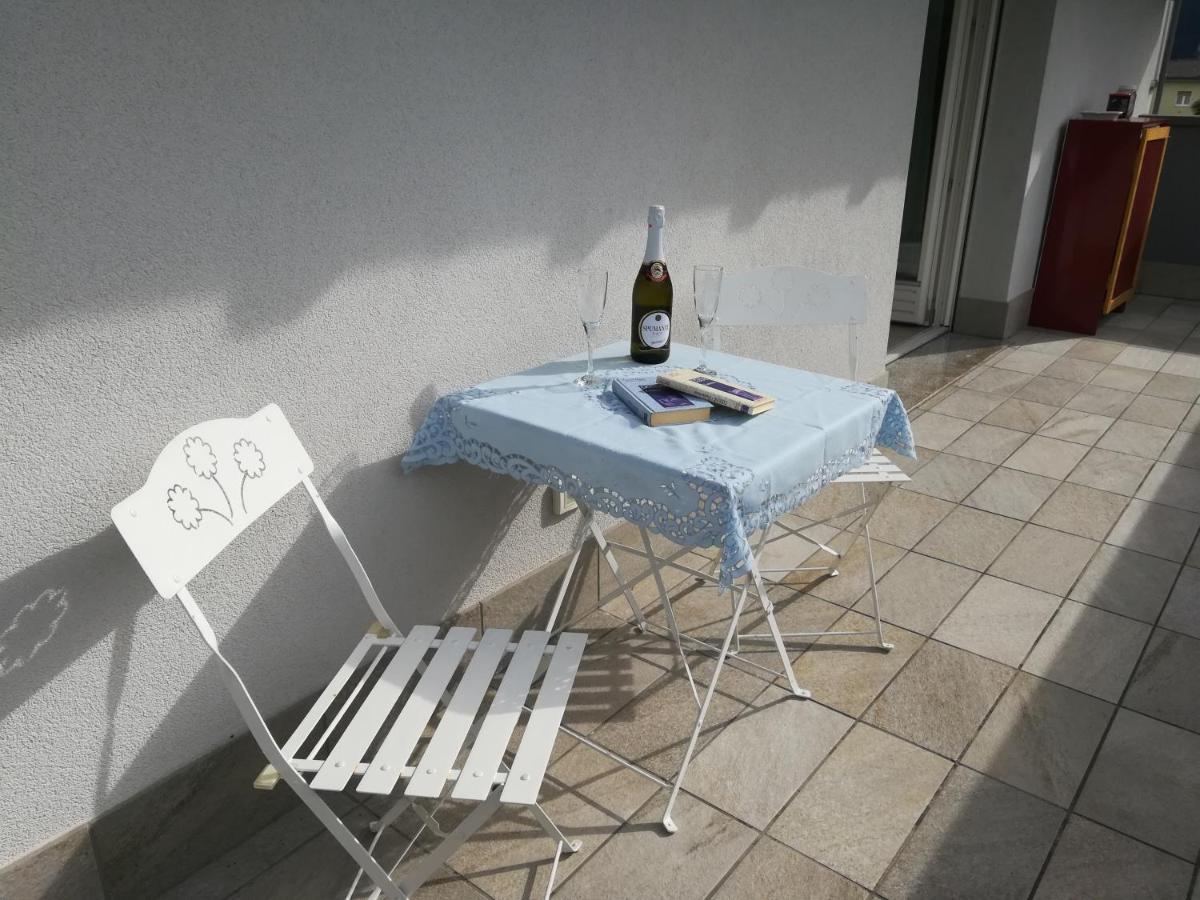 Ferrarini Apartment Riva del Garda Bagian luar foto